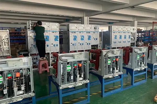Nowa energia: napędzanie zielonej transformacji systemów elektroenergetycznych