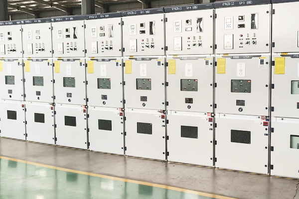 Rozdzielnice średniego napięcia w centrach danych i projektach związanych z energią odnawialną